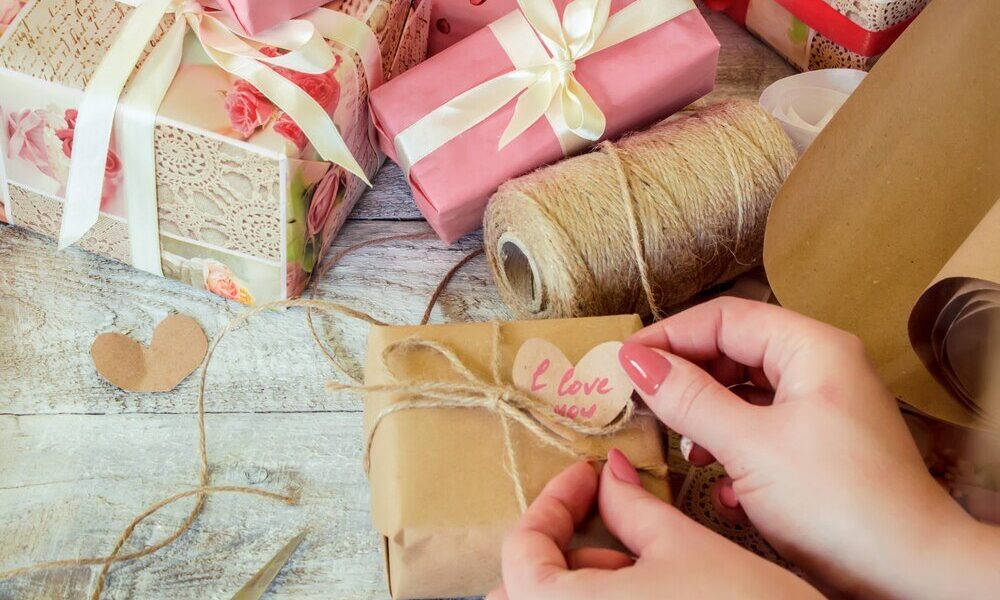 Prezent na Dzień Babci i Dziadka DIY – pomysły na własnoręczne upominki